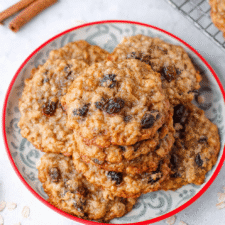 Soft and Chewy Oatmeal Raisin Cookies – Best Homemade Classic Cookie Recipe