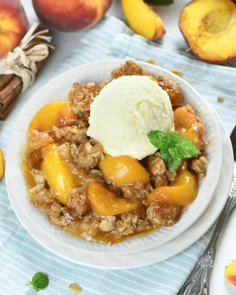 u9274621123 Easy Peach Crisp Recipe dont add text to image 37605979 65d2 4567 9944 7924ce064283 3